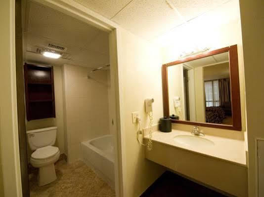 Rodeway Inn Abilene Bagian luar foto